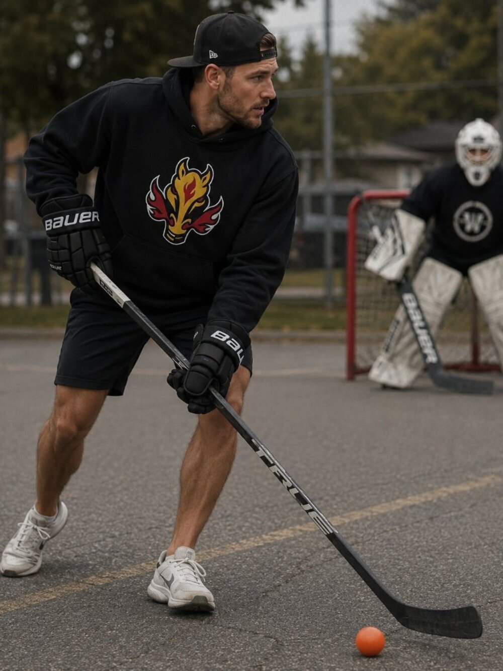 Mens Calgary Flames Hoodie (MEDIUM)